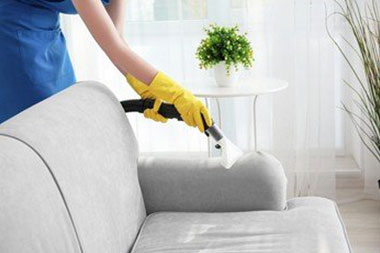 Schedule an appt for Moss Bay upholstery cleaning service in WA near 98033